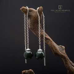 Серьги-протяжки Luna. Серебро, тёмно-зелёный нефрит.