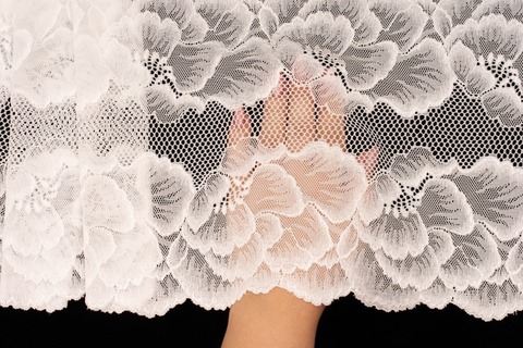 Кружево эластичное молочное 24 см, Китай