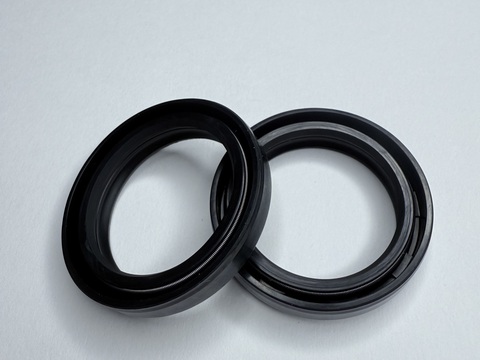 Сальники  NOK, 39*51*8/10,5