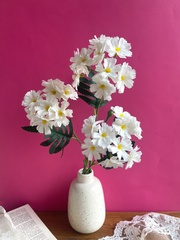 Ромашки полевые искусственные, ветка реалистичная, d цветочка - см, ветка 61 см.