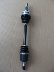 привод колеса левый Geely Emgrand   1064001681