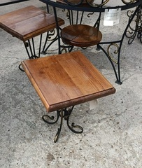 Табурет квадратный