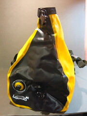 Водонепроницаемая сумка LOBOO 66 л желтая