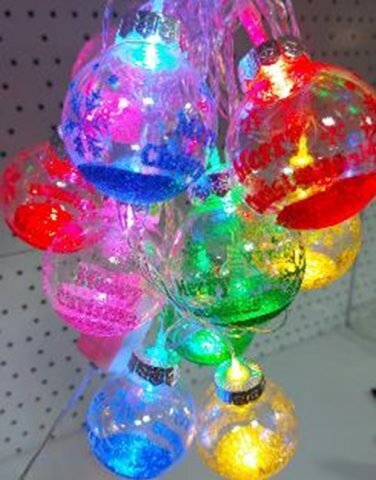 гирлянда нить диод 10л, пластиковый шарикСНЕЖИНКА С НАДПИСЬЮ 5.7см, 5М,  , пр упак (5М/10Л) МУЛЬТИ