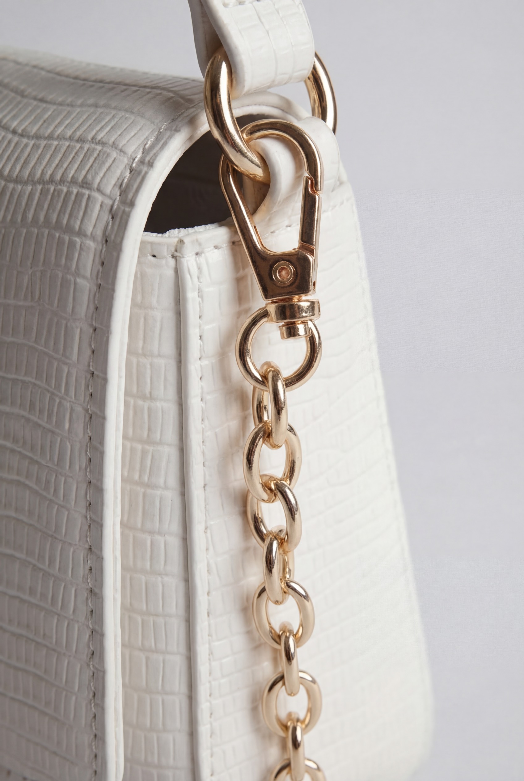 Сумка-кроссбоди из кожи под рептилию, белый