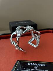 Браслет-манжета CHANEL цвет серебро