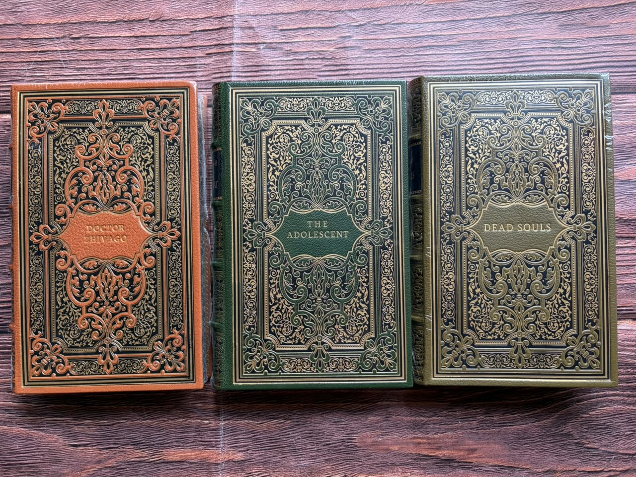 World library. Комплект из 16 книг на английском языке