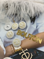 Пуговицы Шан. белые матовые с молочной эмалью