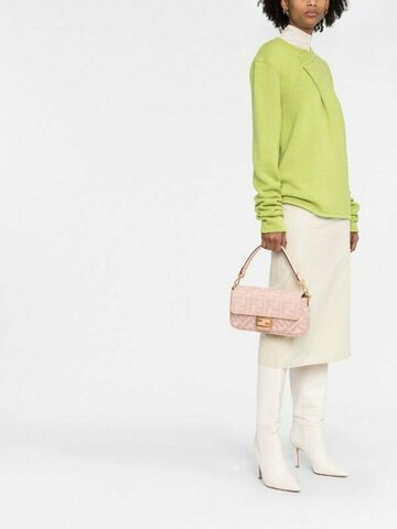 Сумка через плечо Fendi Baguette с логотипом FF светло-розовый