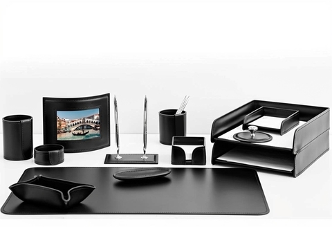 Настольный набор 13 предметов из кожи цвет черный №29