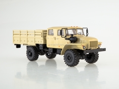 Ural-43206-0551 beige-gray 1:43 Start Scale Models (SSM)