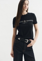 Футболка женская GUESS