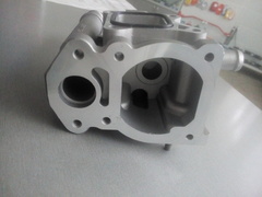 КОРПУС ТЕРМОСТАТА AVEO, CRUZE ДВИГАТЕЛЬ D4 GENERAL PARTS, UZ-DAEWOO (АЛЮМ)