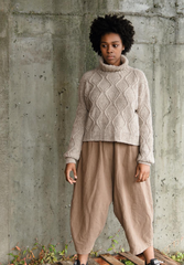 Описание по вязанию свитера спицами "Tess"