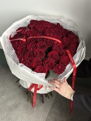 Букет из красной розы ХЕРТС 51 шт