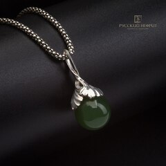 Подвеска "Лист Гинкго". Зеленый нефрит. Бриле.