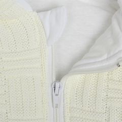 Спальный мешок вязанный, состав: пряжа 100% акрил, внутри тонкий слой синтепона, на подкладке из 100 (бежевый (рост: 62 см))