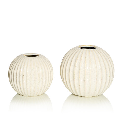 Декоративная ваза 