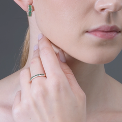 3020431 - Серьги из золота 585 пробы с бриллиантами и изумрудами