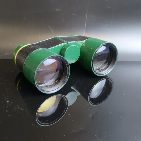 Бинокль театральный в родном кофре. металл, стекло. Увеличение 4х. Знак качества СССР, 1960-1980 гг.