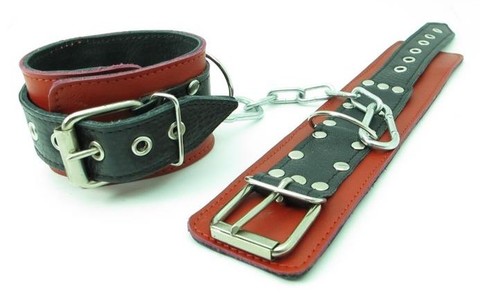 Красно-чёрные наручники из натуральной кожи - БДСМ Арсенал 51003ars