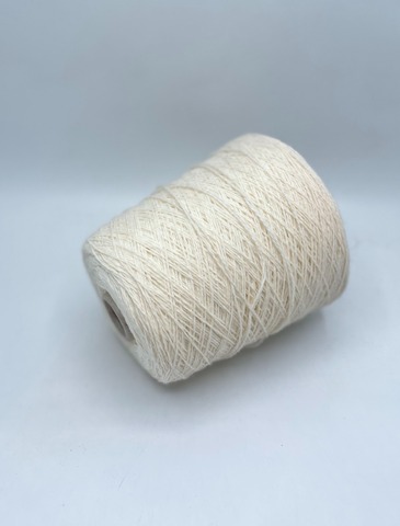 Бобинная пряжа (пр.Италия),375/100гр, 100% Шерсть, цвет-Молочный. арт-34480