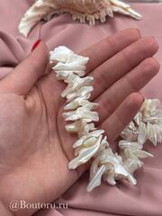 Колье массивное из ракушек