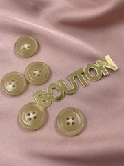 Пуговицы Барб. бежевые (песочные) со светлыми прожилками в центре