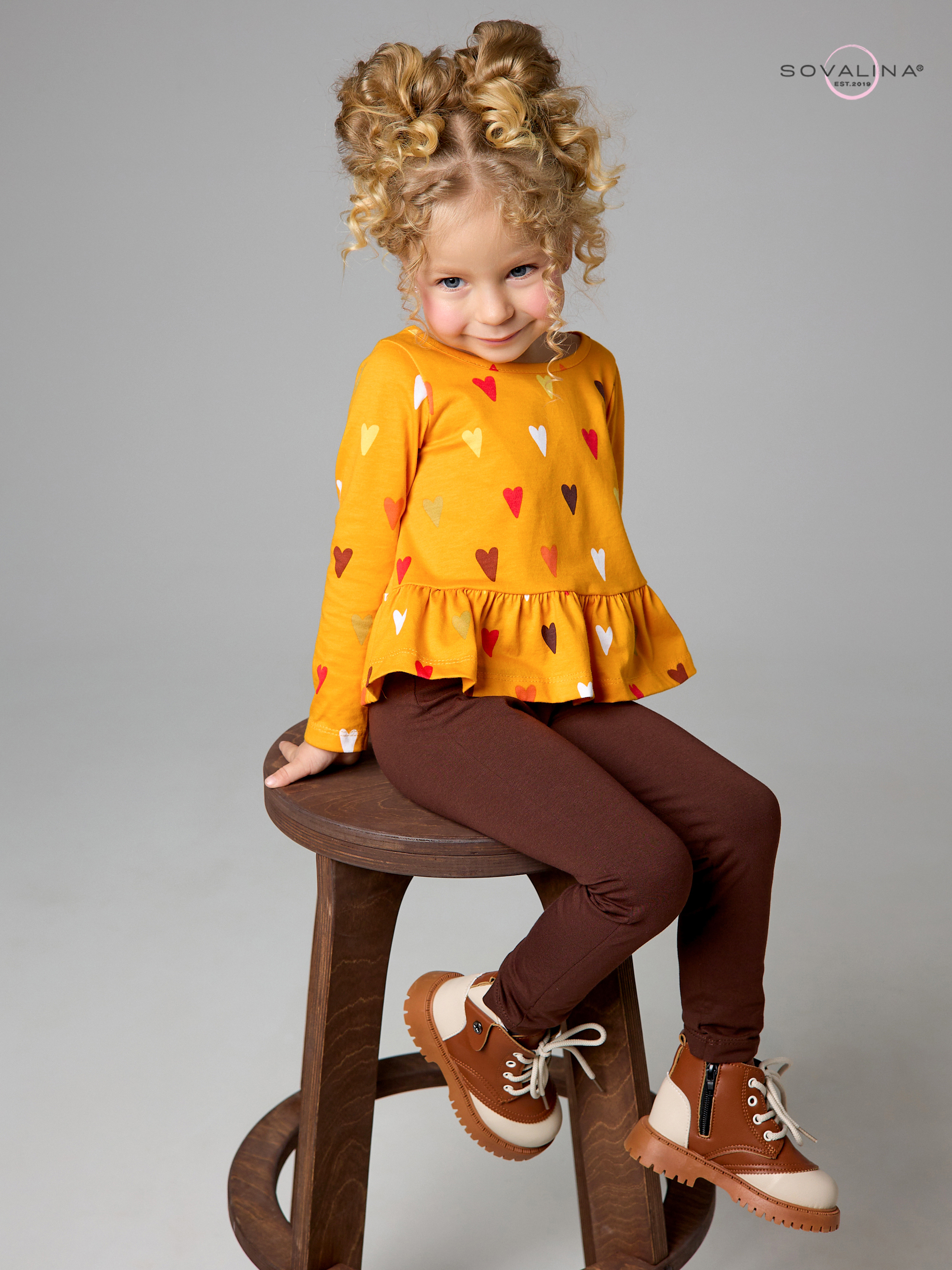 Костюм Алиса SG сердца на горчице-шоколад