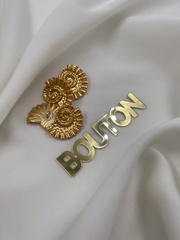 Пуговицы Скиапар. в форме ракушки матовое теплое золото