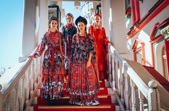 Fox and Swan. Kolomenskoye.