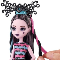 Дракулаура с набором для причесок - УПАКОВКА С ПОВРЕЖДЕНИЯМИ!