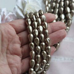 Майорка барочная, коричневая, 8*12 мм, 1 нить, МА082
