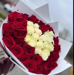 Сердце из роз