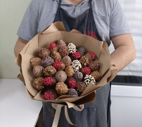 Букет из клубники в шоколаде 