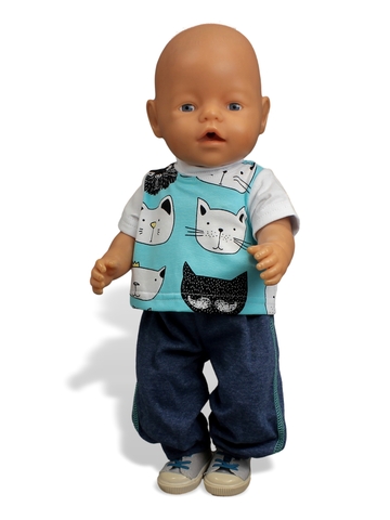 Костюм и жилетом с опушкой - На кукле. Одежда для кукол, пупсов и мягких игрушек.