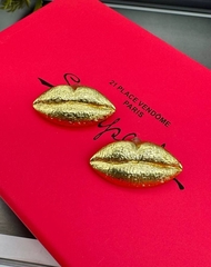 73136-sergi-pusety-guby-lips-v-stile-schiaparelli