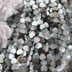 Перламутр натуральный стальной, сердце 10 мм, 1 нить, ПР105