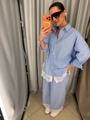 Костюм голубой с кружевом