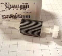 NROLR1267FCZ1 Ролик захвата ручной подачи Sharp AR-5320/5316/141G/141S/M205/M160/5220 (O)