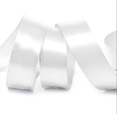 Лента атласная 20 мм. белая. Длина 27.4м