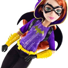 Бэтгёрл. DC Super Hero