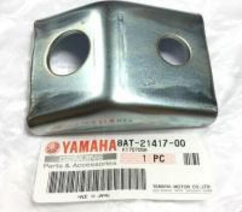 Основание крепления двигателя левое Yamaha 8AT214170000