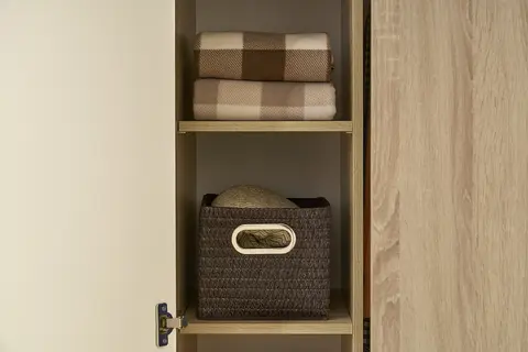 Шкаф угловой Сакура дуб сонома / белый