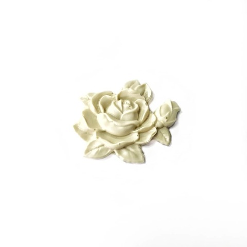 Д1081 Пластиковый декор Роза. Размер 5,5х4,5см