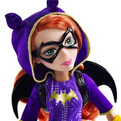 Бэтгёрл. DC Super Hero