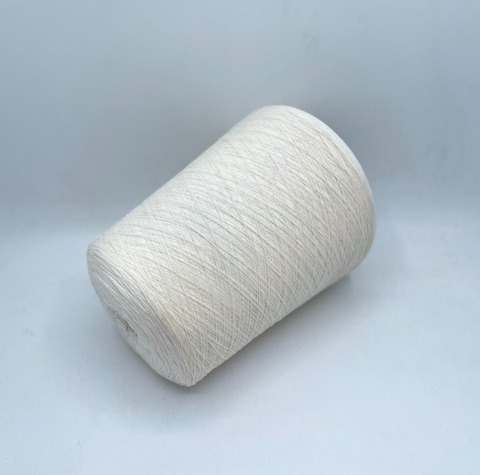 Бобинная пряжа (пр.Италия), 1500м/100гр, 80% шерсть, 20% полиамид , цвет -Молочный арт.31153