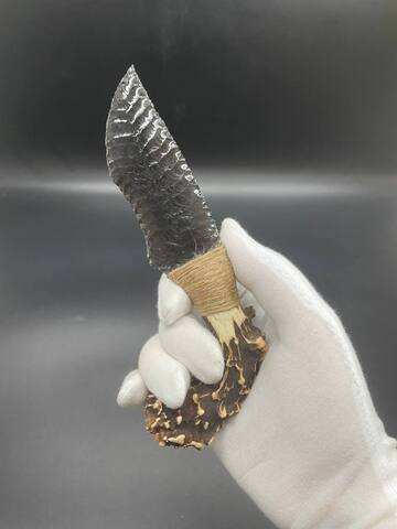 Нож обсидиановый с рукоятью из рога косули 18 см