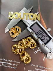 Пуговицы в форме осьминога Скиап., матовое золото