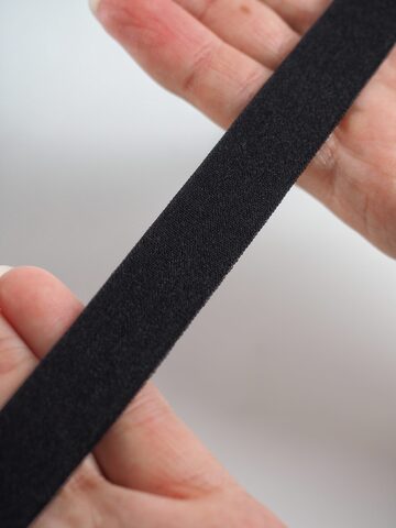 Бейка эластичная черная матовая ширина 15 мм